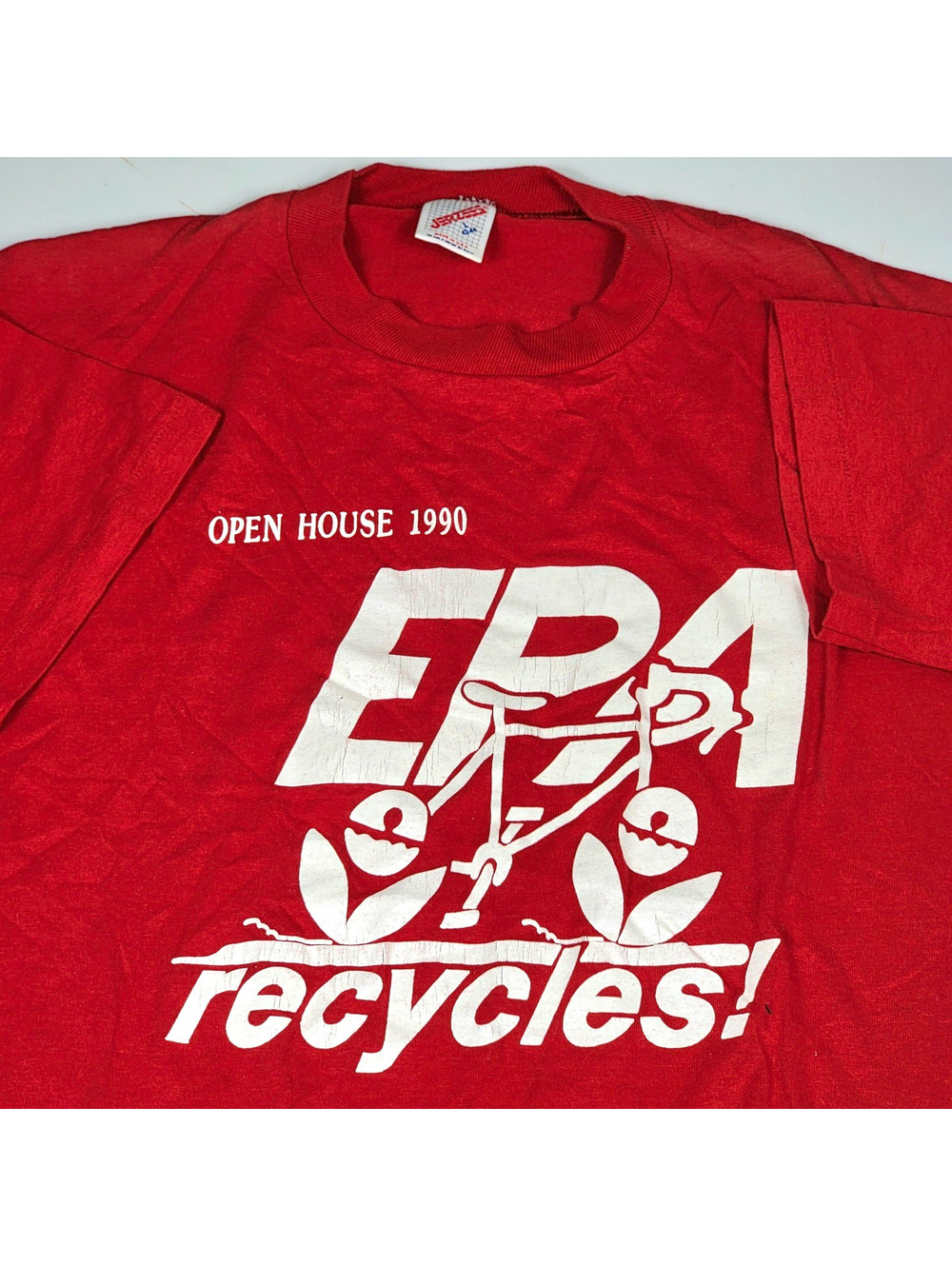 Vintage 90s EPA Recycles Open House Graphic Tee Red M/L Earth Day Eco-friendly